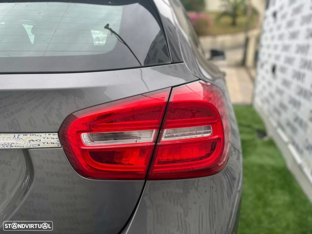 Mercedes-Benz GLA 180 (CDI) d Urban - 5
