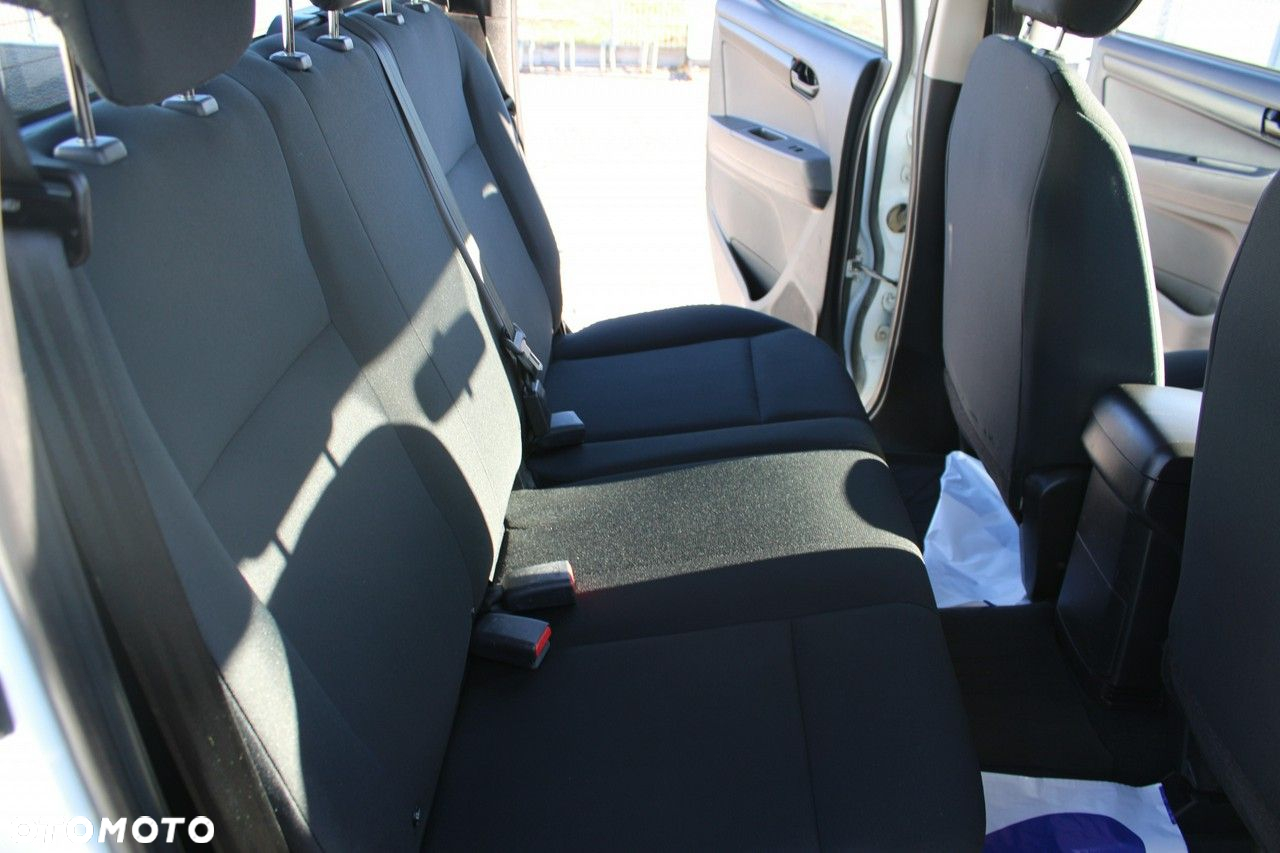 Isuzu D-Max 1.9 DC L - 18
