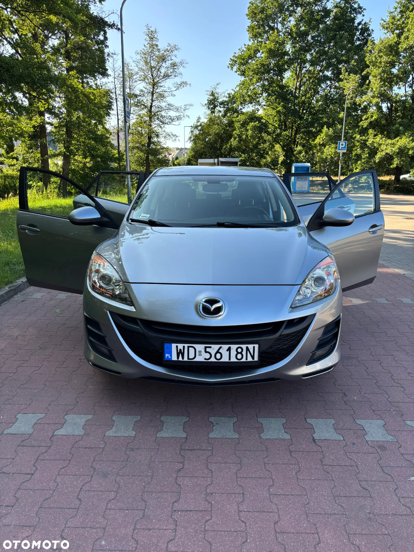 Mazda 3 1.6 Exclusive + - 9