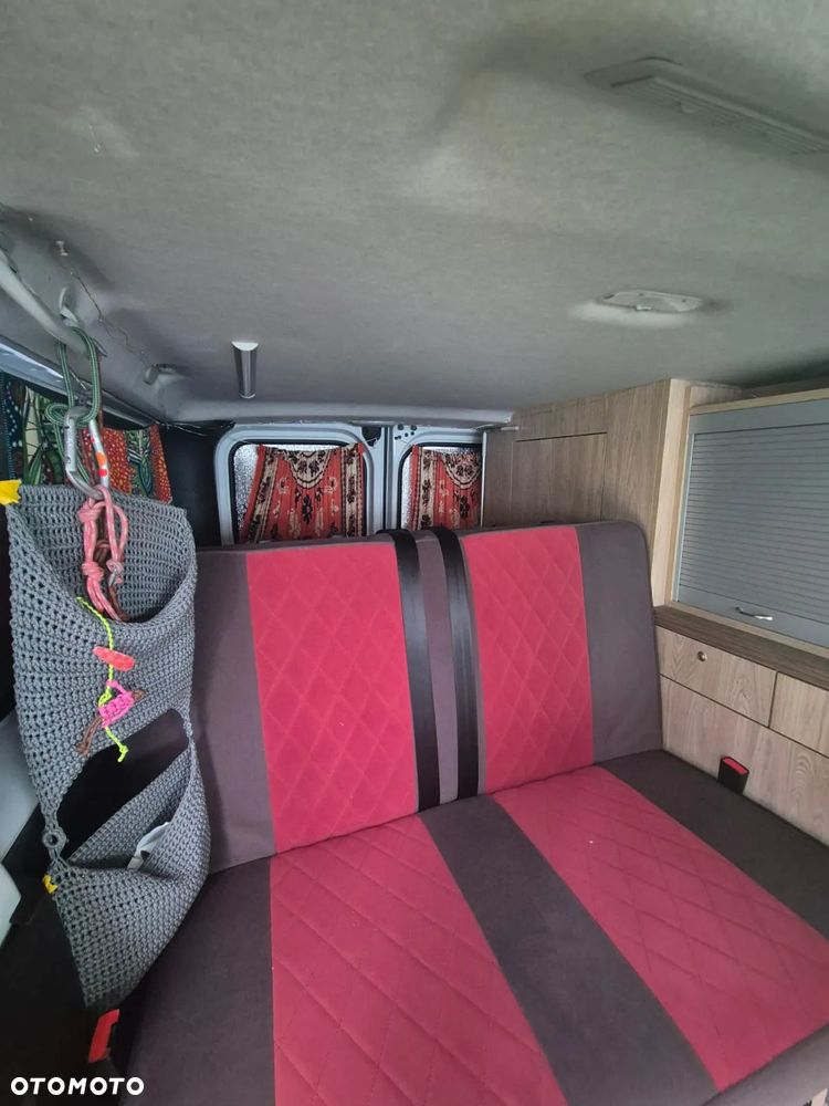 Renault Trafic III - 10