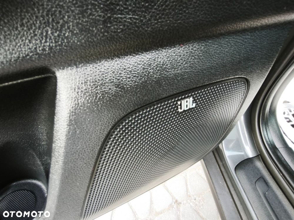 Kia Sportage - 16