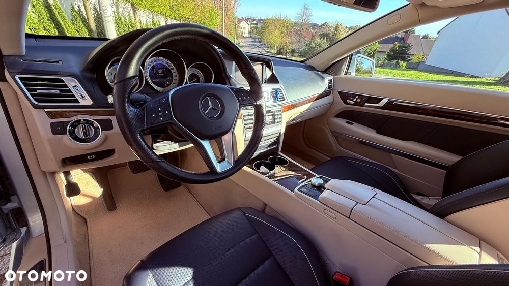 Mercedes-Benz Klasa E 500 - 12