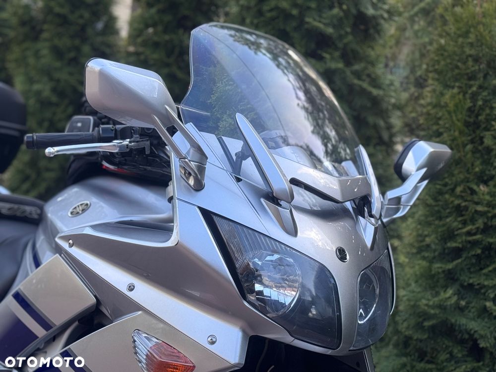 Yamaha FJR - 11