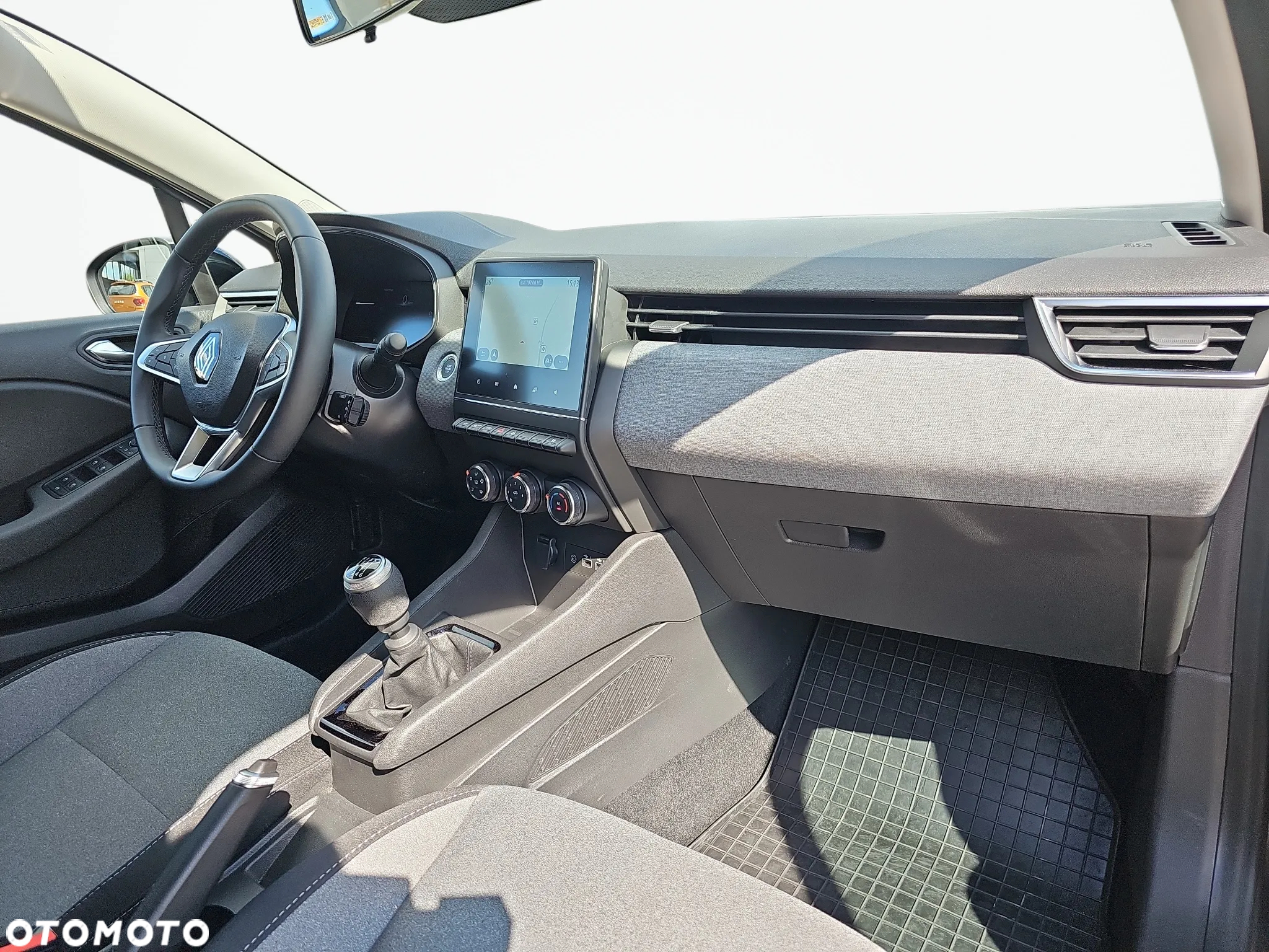 Renault Clio 1.0 TCe Evolution - 23