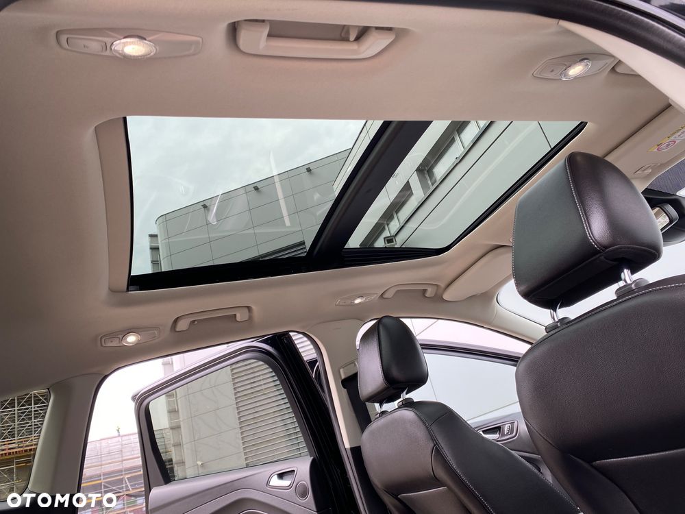 Ford Kuga 2.0 TDCi 4x4 Titanium - 25