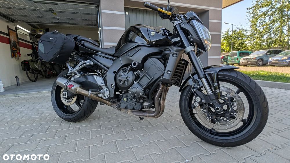 Yamaha FZ - 10