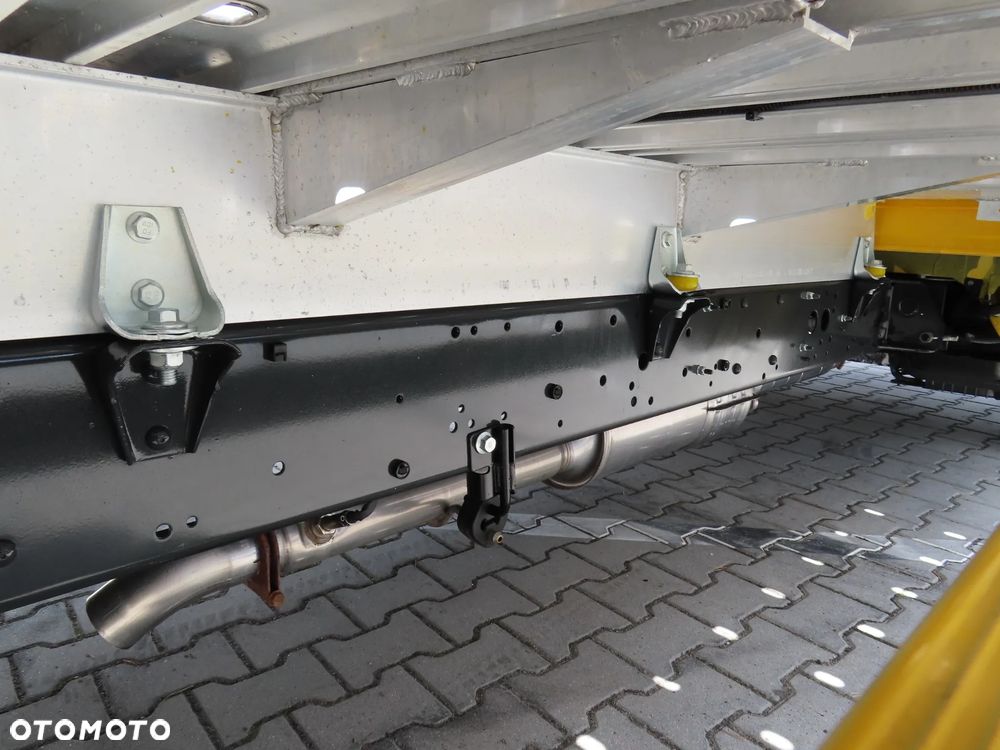 Iveco DAILY 50C18 Laweta POMOC DROGOWA Przewóz Pojazdów AUTOLAWETA 6100 mm Dł. Platformy DMC 3500 Kg Rozstaw Osi 4750 mm WZMACNIANE Zawieszenie Adaptacyjne Pneumatyczne Stan NOWY OKAZJA - 16