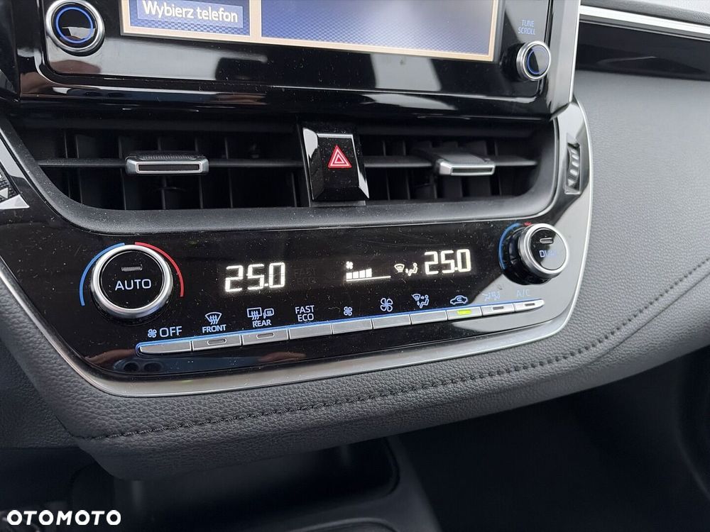 Toyota Corolla - 22