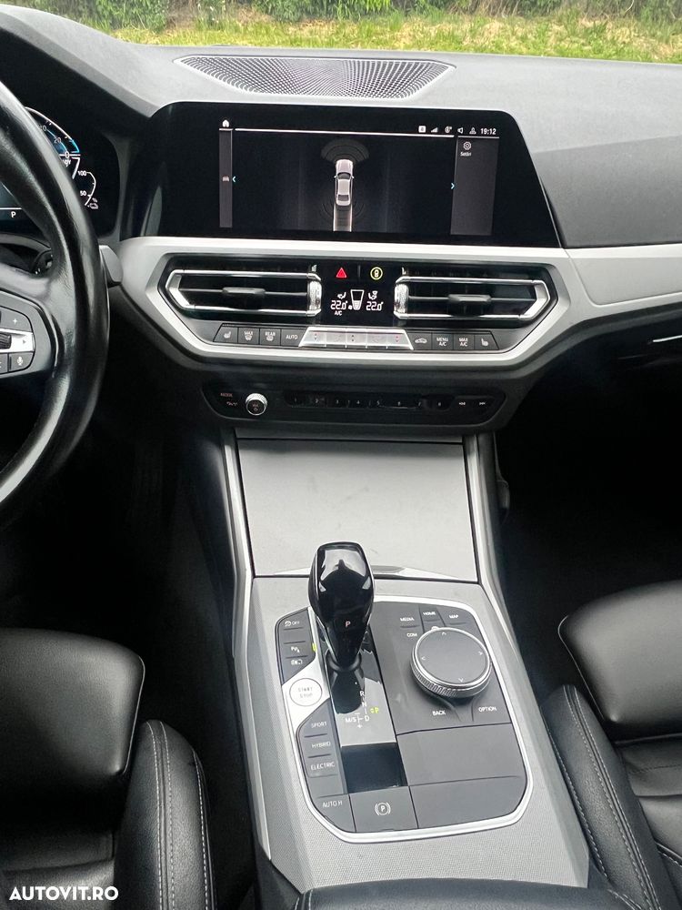 BMW Seria 3 - 37