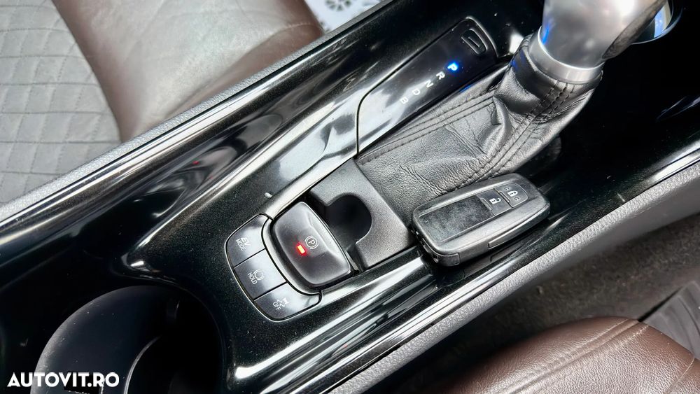 Toyota C-HR Hybrid Lounge - 22