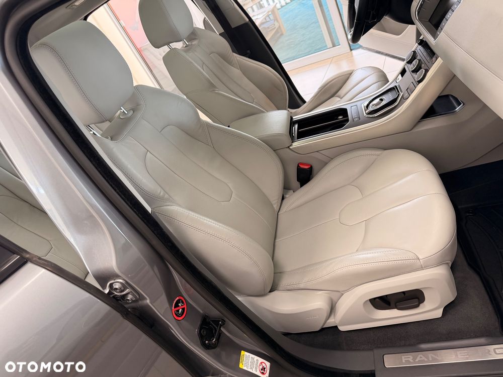 Land Rover Range Rover Evoque - 34