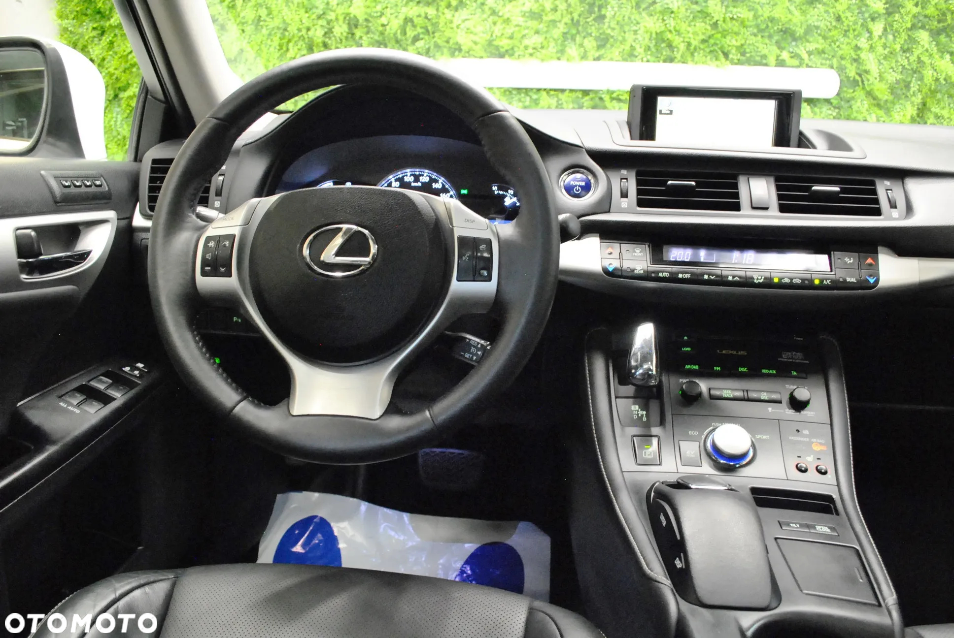 Lexus CT 200h Luxury Line - 4