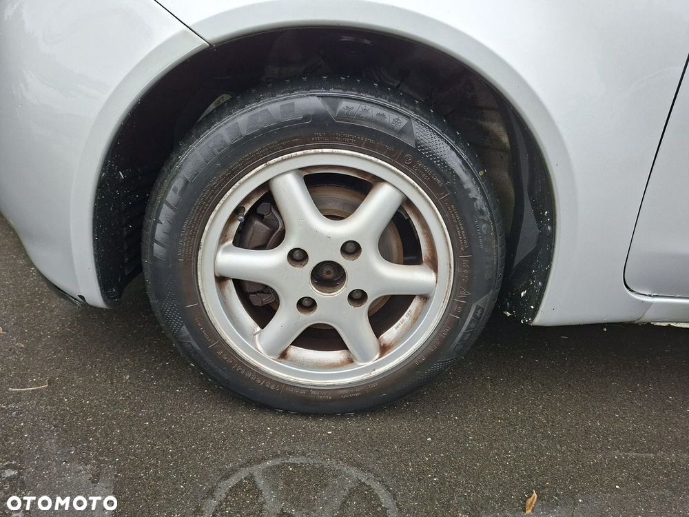 Mitsubishi Colt - 3