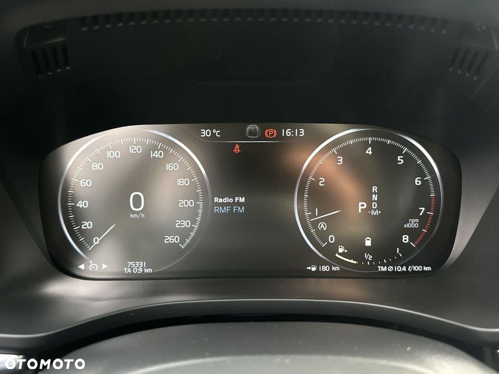 Volvo XC 60 B4 B Momentum - 26