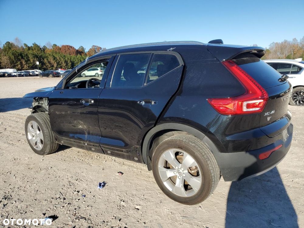 Volvo XC 40 T5 AWD Momentum - 5