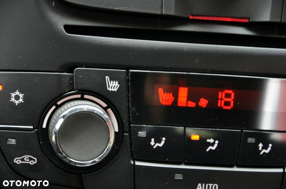 Opel Insignia 1.4 T Cosmo S&S - 19