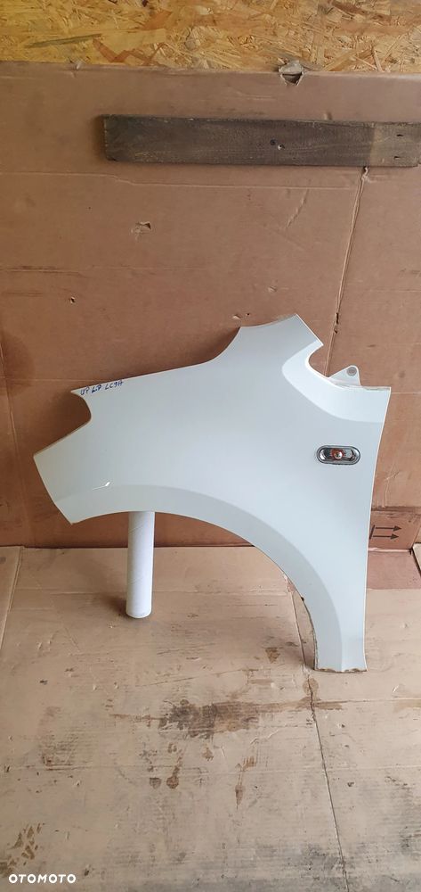 Błotnik lewy przód przedni lewy VW UP Przed Liftem LC9A - 2
