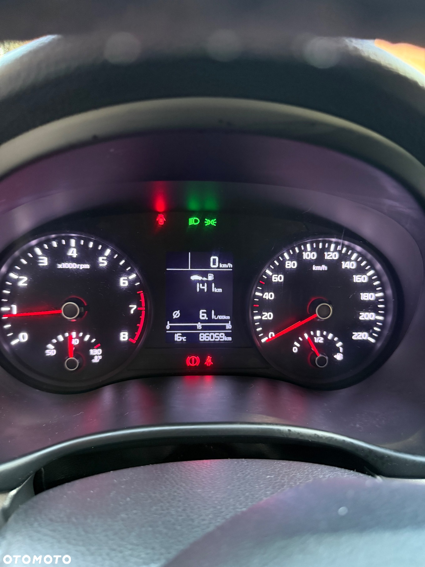 Kia Rio - 10