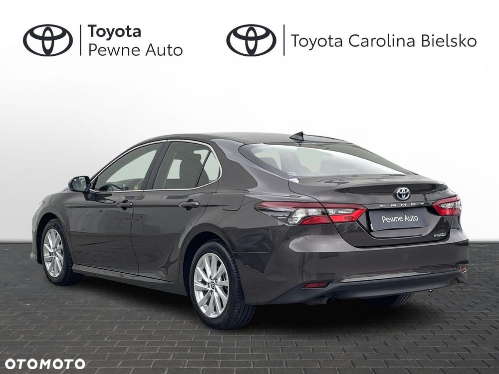 Toyota Camry - 2