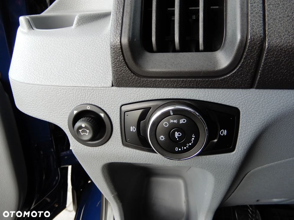 Ford Transit 2.0 DCiV 130 Km EcoBlue Wersja TREND L3H2 Blaszak Furgon 6-Cio Osobowy Doka Brygadowy Dubel + 1267 Kg Ładowność DMC 3500 Kg Stan Auta Jak Nowy UNIKAT !!! - 38