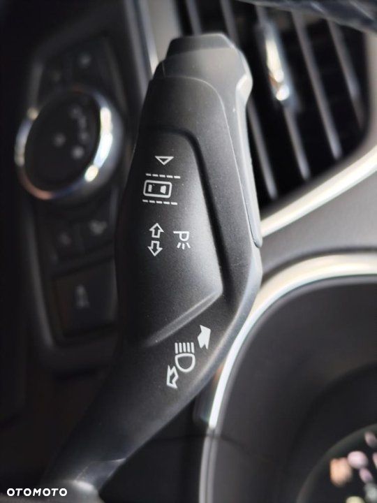 Ford S-Max - 22