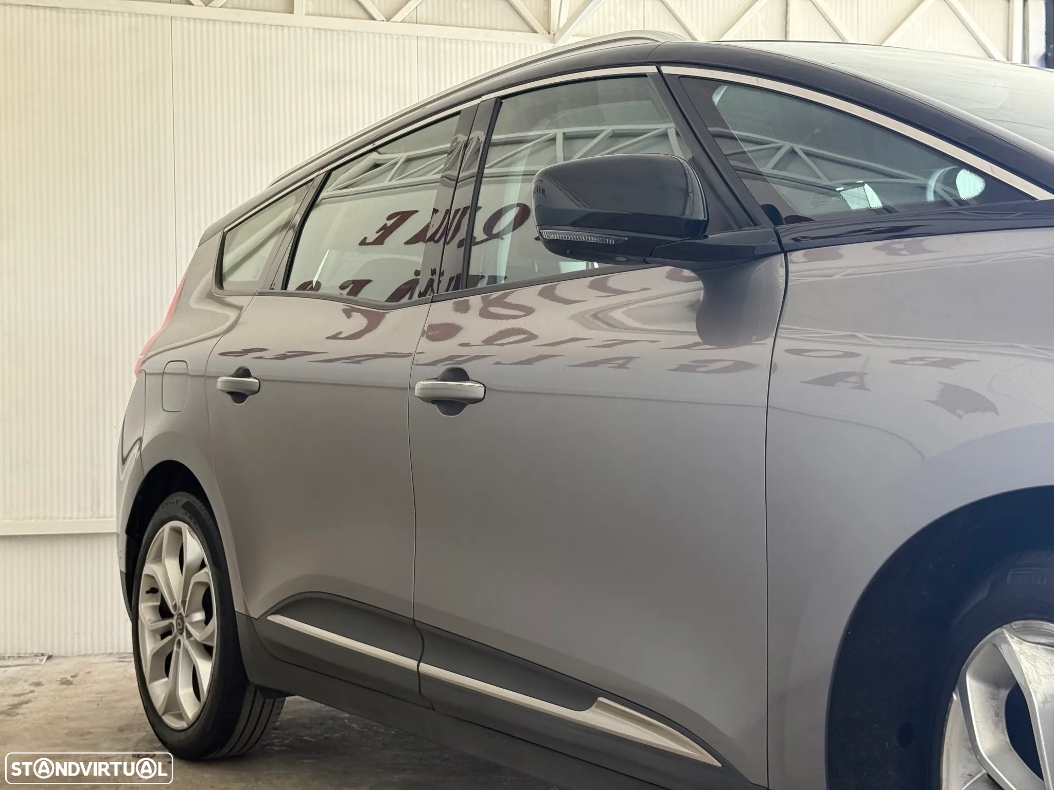 Renault Grand Scénic ENERGY dCi 110 EDC INTENS - 11