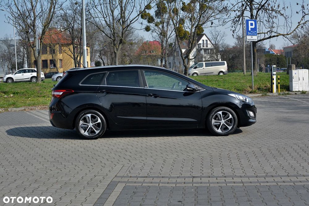 Hyundai i30 1.6 GDI BlueDrive Go - 8