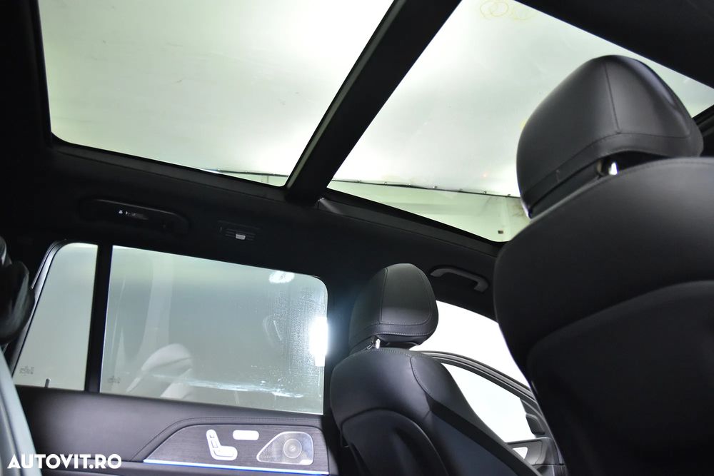 Mercedes-Benz GLS - 27