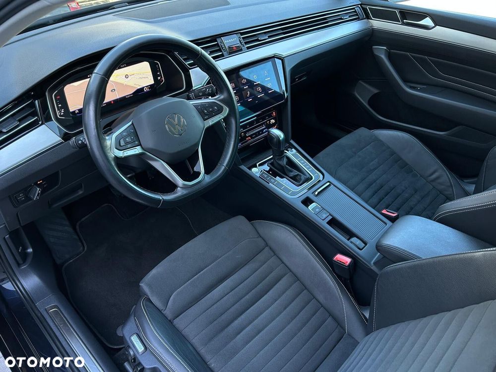 Volkswagen Passat 2.0 TSI Elegance DSG - 8
