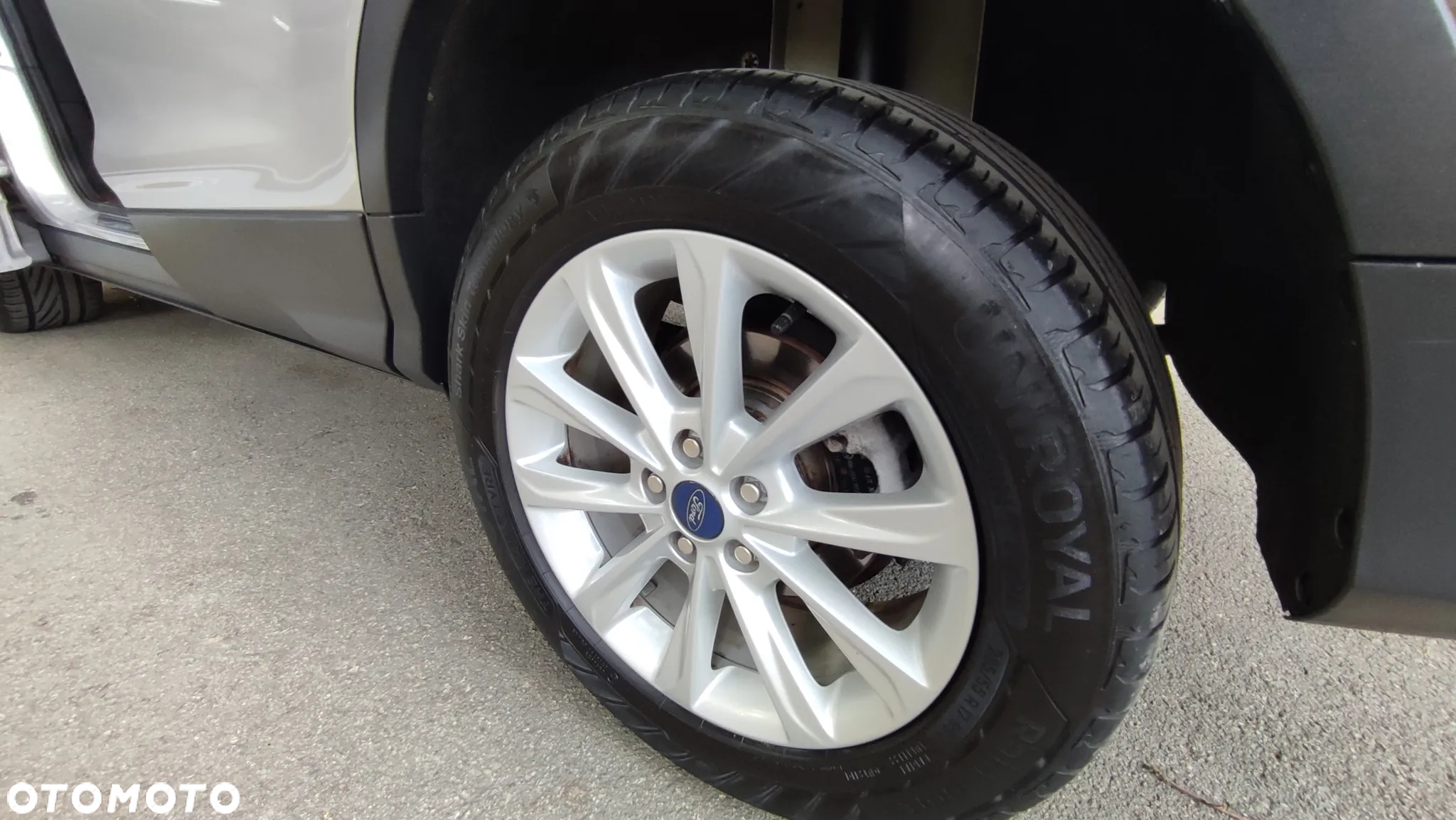 Ford Kuga 2.0 TDCi FWD Titanium - 25