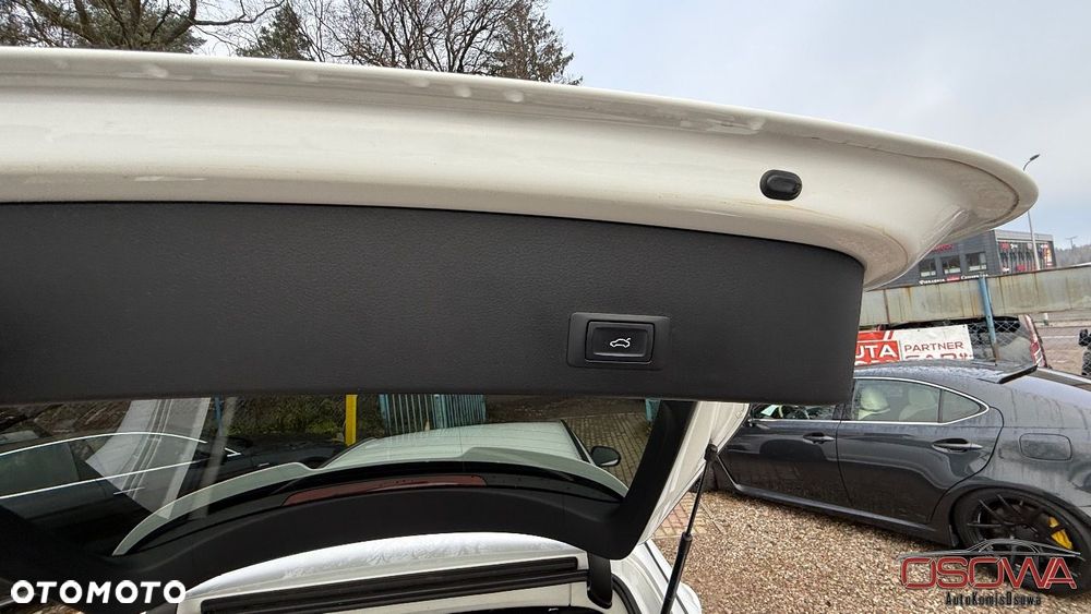 Audi A6 Avant 2.0 TDI Ultra DPF S tronic - 36