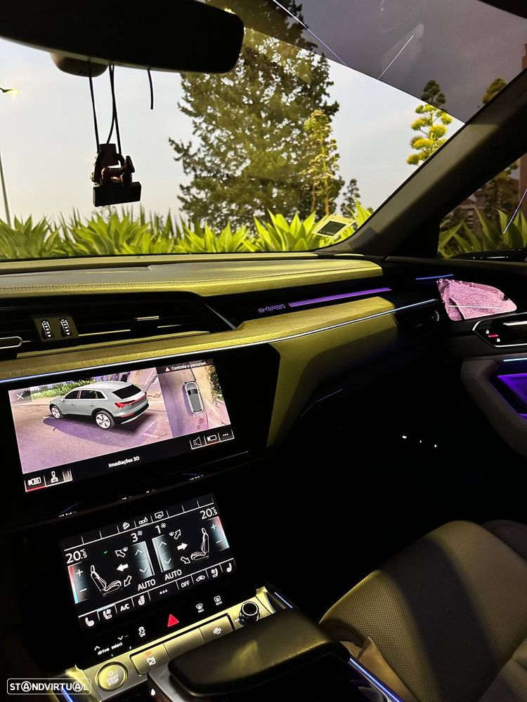 Audi e-tron 55 quattro S line - 34