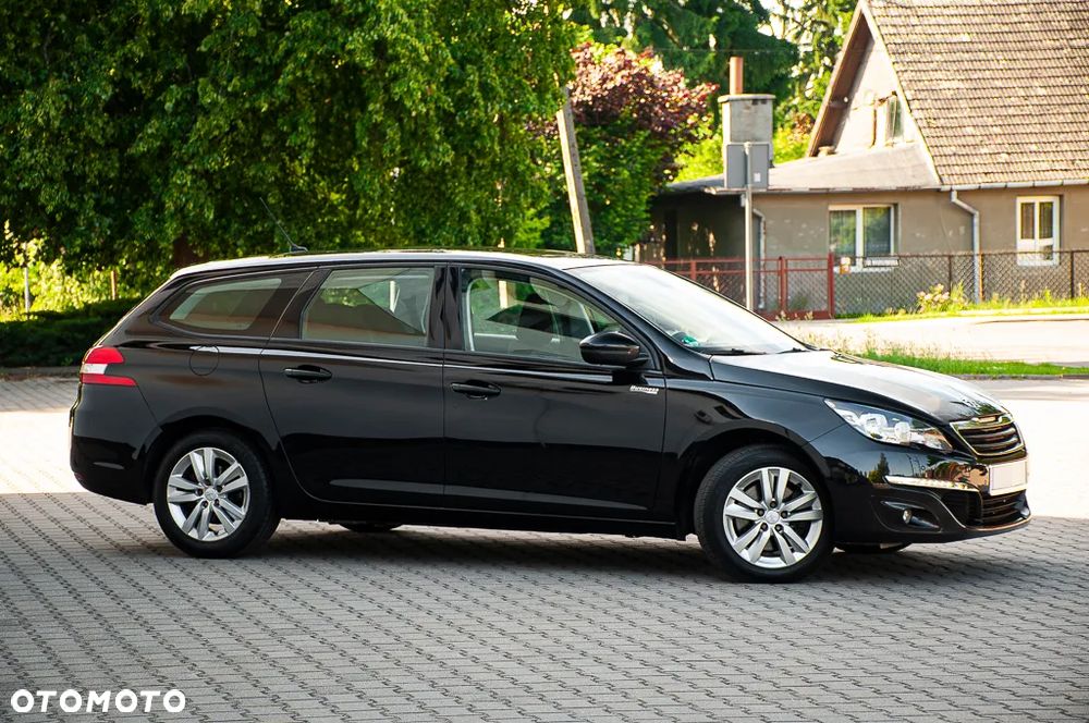 Peugeot 308 BlueHDi 150 Automatik Stop & Start Allure - 16