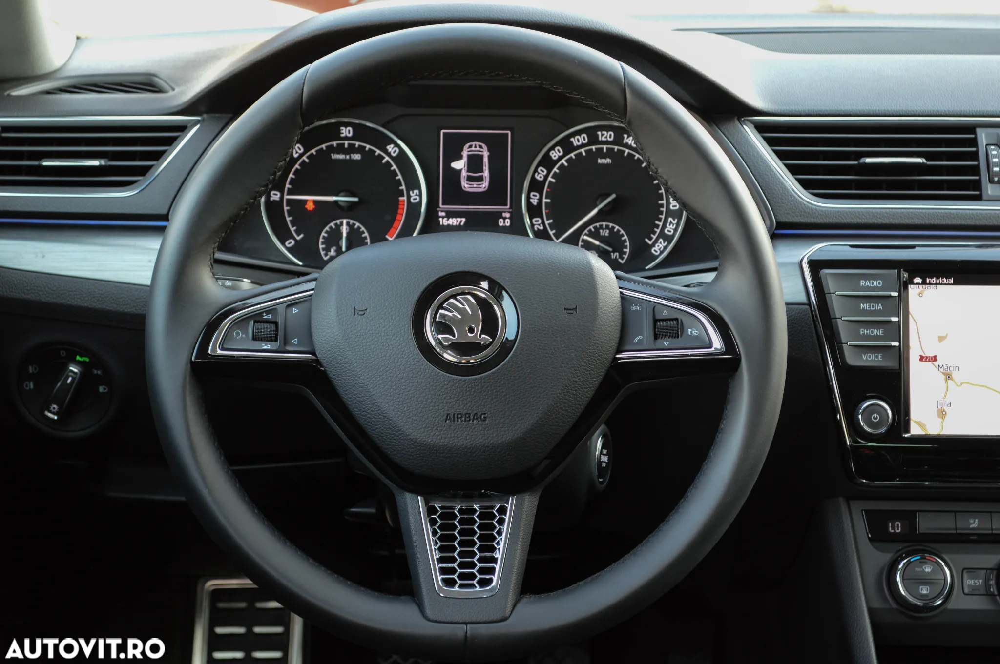 Skoda Superb Combi 2.0 TDI Style - 39