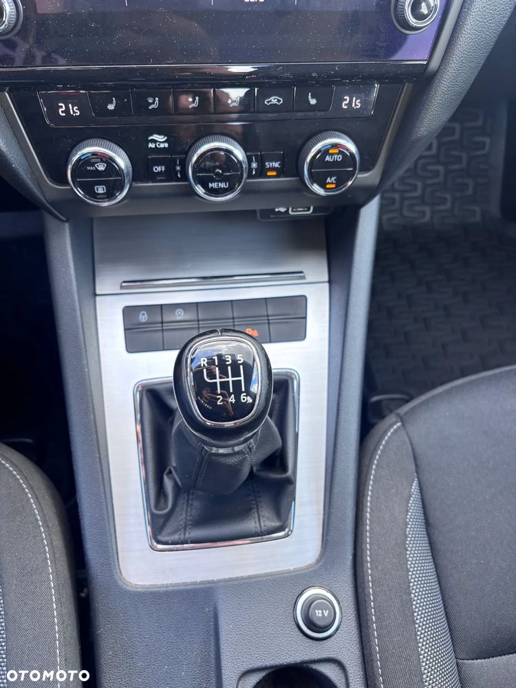 Skoda Octavia 1.5 TSI ACT Business - 26