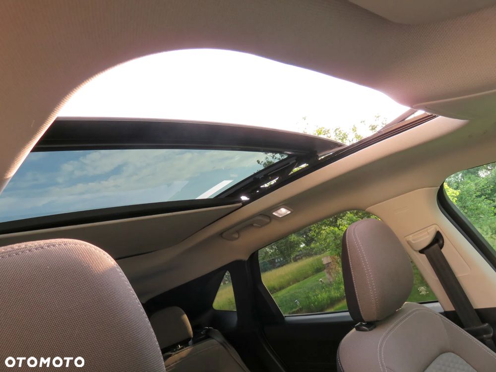 Ford Kuga - 12
