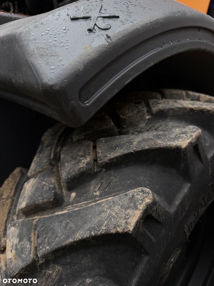 Terex Ta3.sh Wozidło 3 tony. 4x4. OBROTOWA koleba 1500 mtg. 2017 rok. Automat jazda. Maszyna Jak nówka z salonu. Silnik Kubota 4 cylindry! Z upadłości Norweskiego Gospodarstwa. Pełne sterowanie dżojstik REWERS HYDROSTATIC. Opony zero zużycia. Aktualna DEKRA BMWT. Pełny Oryginał Fabryczny Lakier w każdym miejscu! Ani deka luzu wycieku. Oswietlenie Fabryczne Full opcja.  Szybka wolna jazda. WIELKA OKAZJA  Tanio! - 11