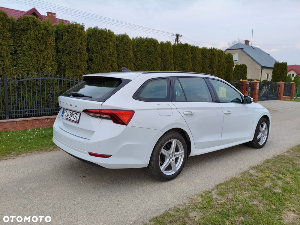 Skoda Octavia 2.0 TDI DSG Style - 2