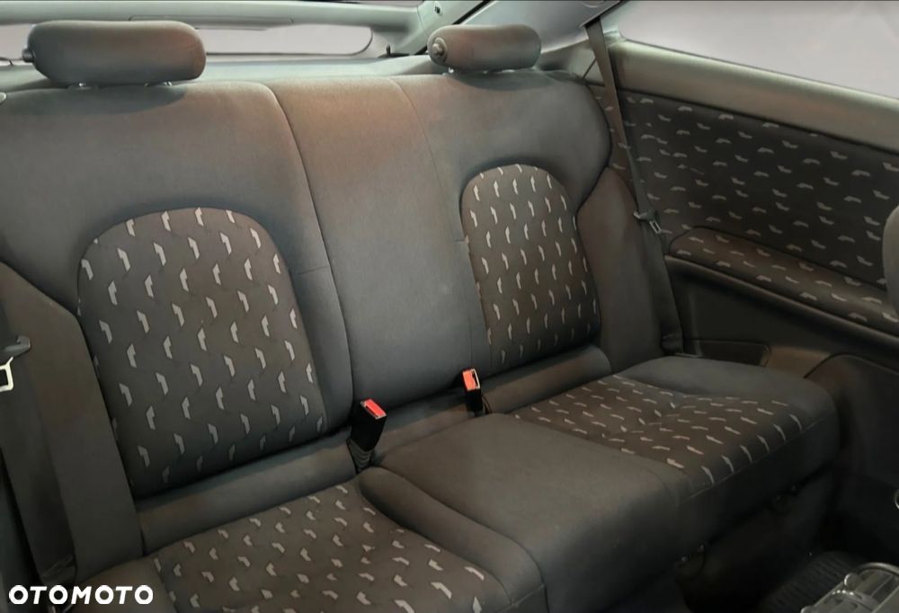 Mercedes-Benz Klasa C 180 - 12