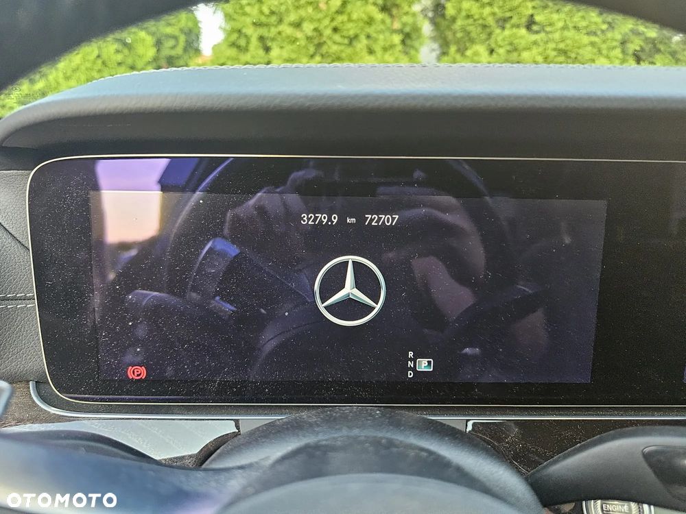 Mercedes-Benz Klasa E 300 9G-TRONIC AMG Line - 20