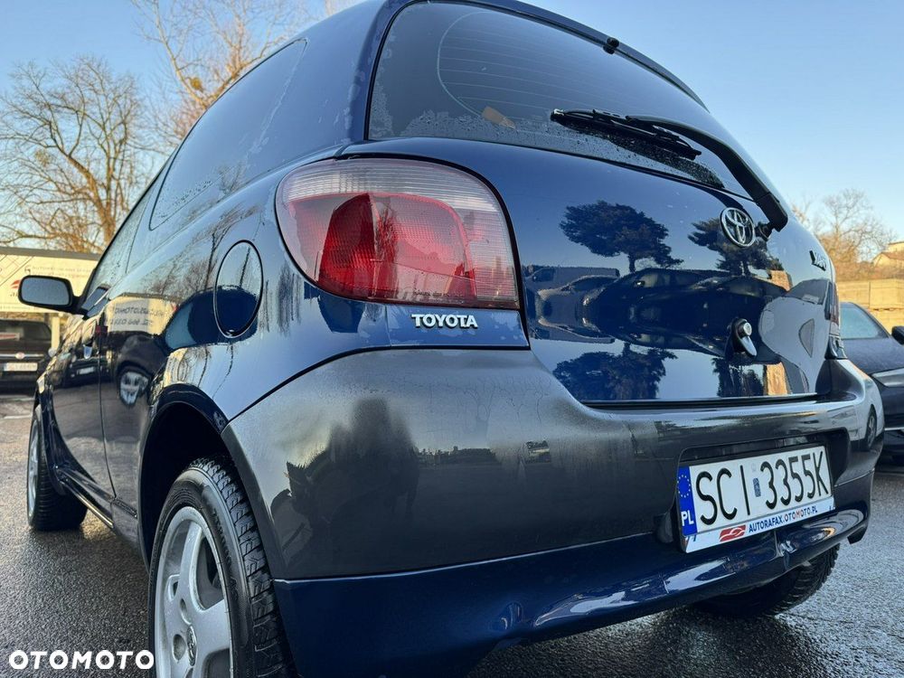 Toyota Yaris 1.0 Base - 9