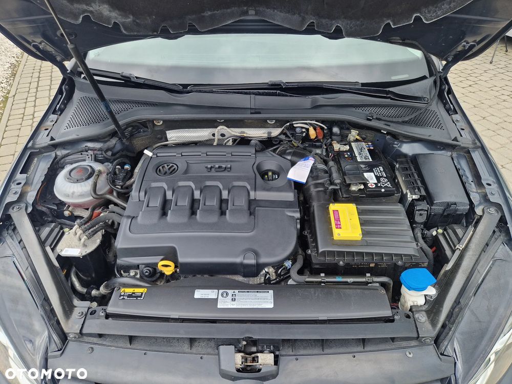 Volkswagen Golf 2.0 TDI SCR 4Motion DSG Highline - 19