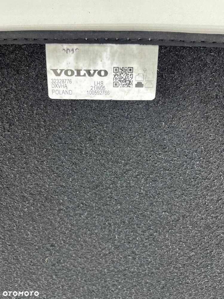 VOLVO XC40 DYWANIKI WELUROWE KOMPLET 32328775 - 9