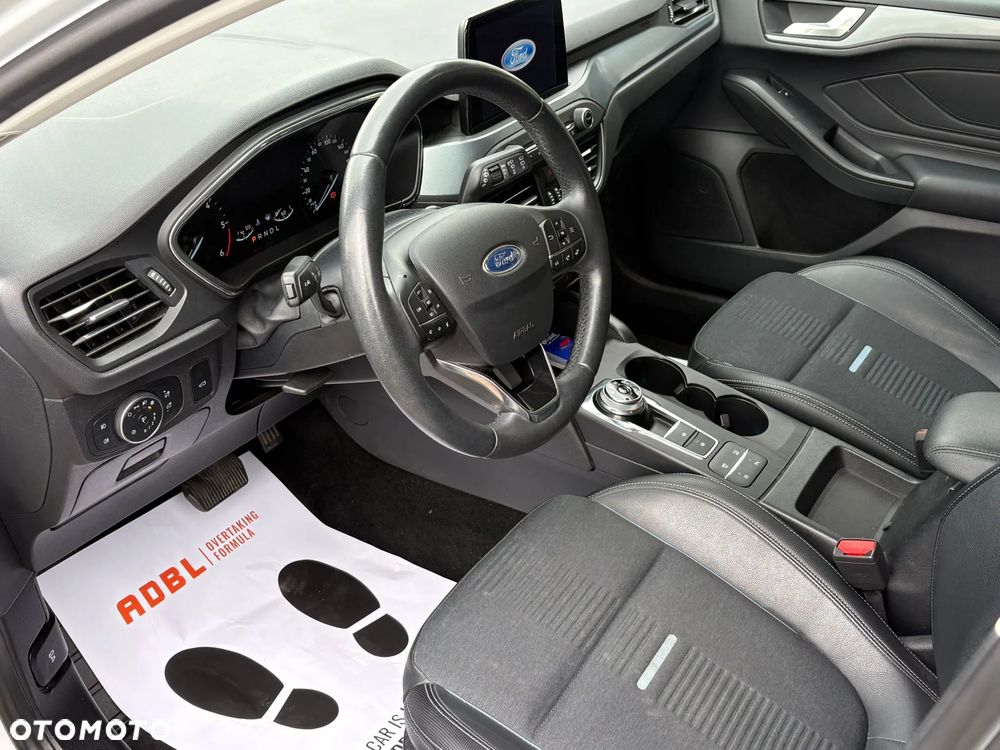 Ford Focus 2.0 EcoBlue Active Business - 17