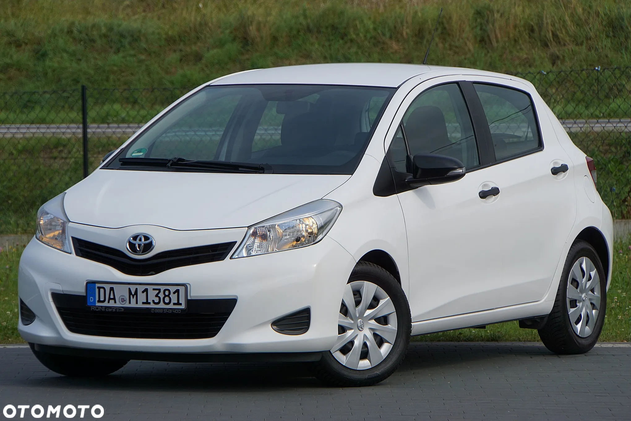 Toyota Yaris 1.0 VVT-i Cool - 2