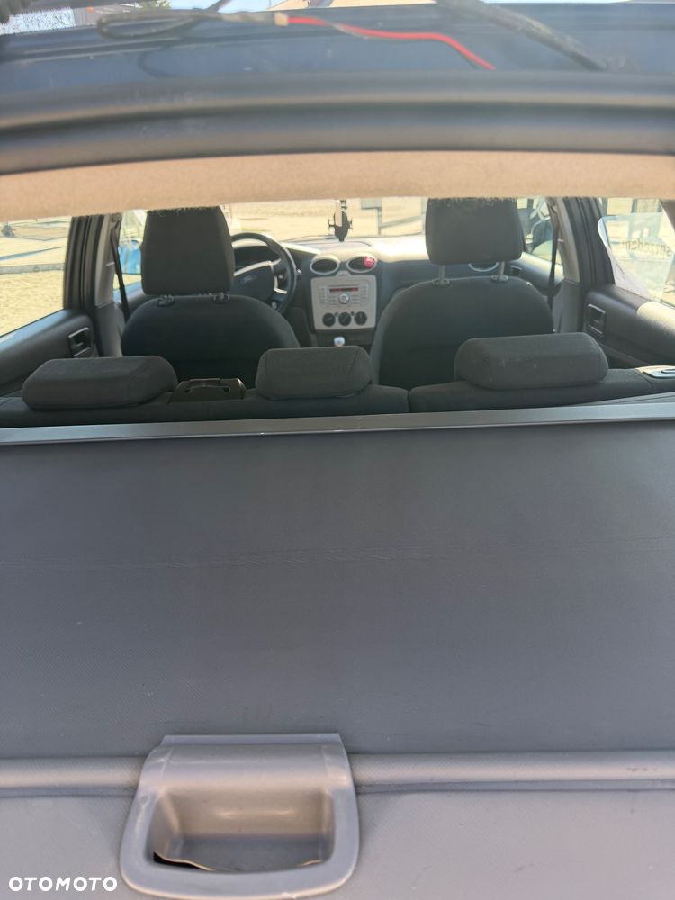 Ford Focus 1.8 TDCi Ambiente - 6