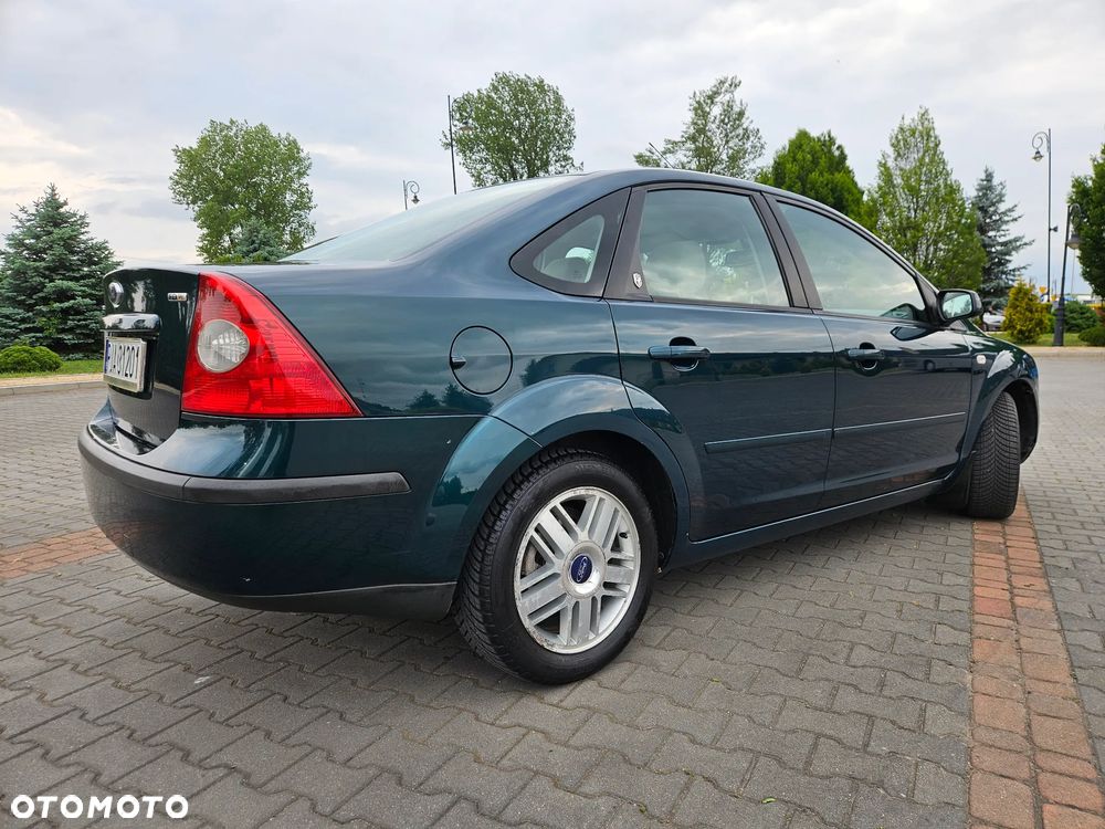 Ford Focus 1.6 TDCi Ghia - 11