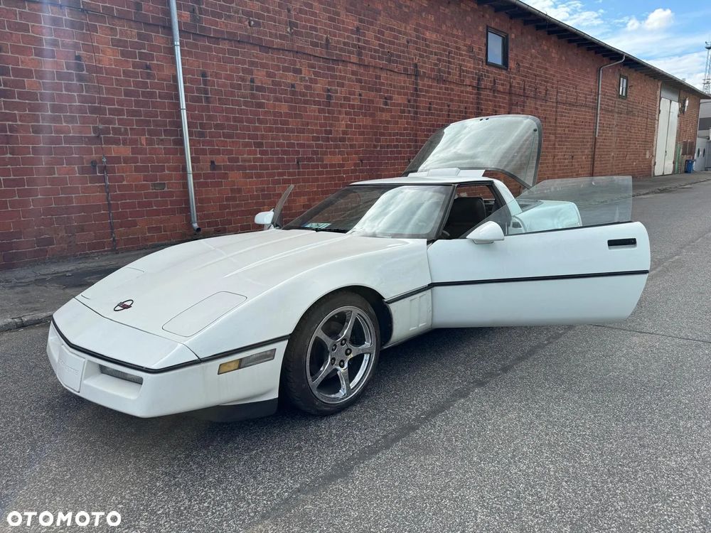 Chevrolet Corvette - 20