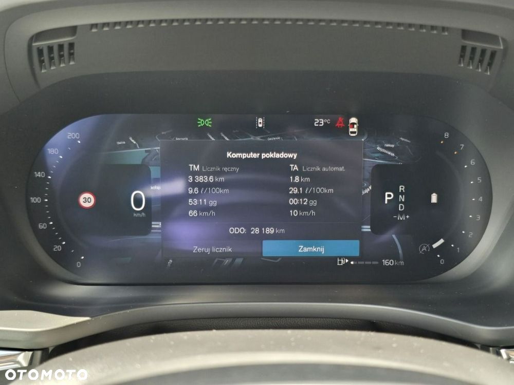 Volvo XC 60 B5 B AWD Ultra Dark - 18
