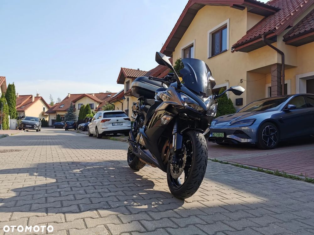 Kawasaki Ninja 1000 SX - 2